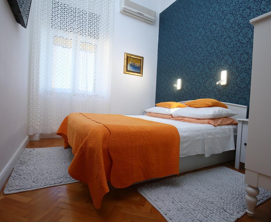 Apartments Marmont สปลิท ภายนอก รูปภาพ